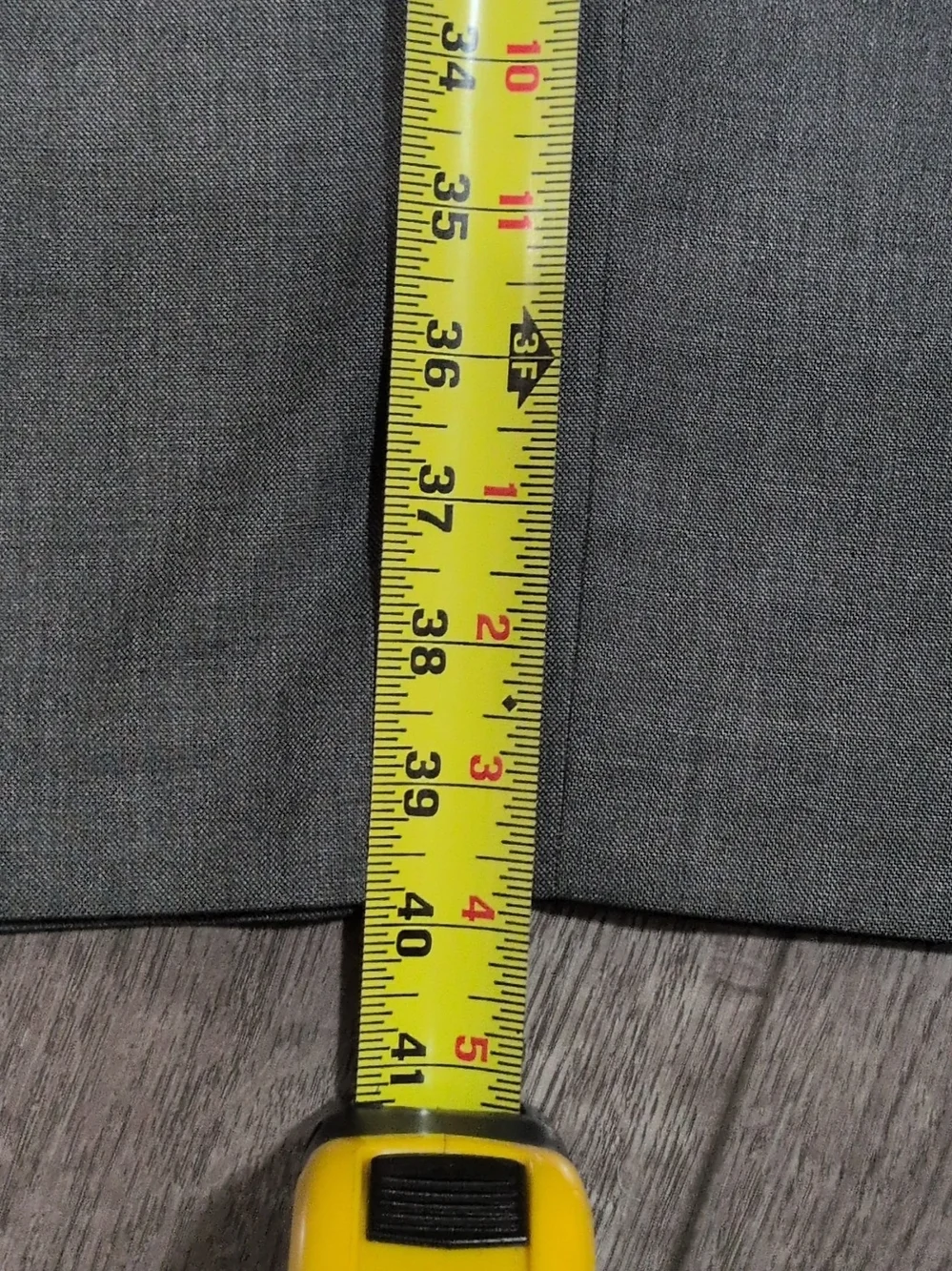 Calvin Klein Gray 2-Piece Suit 48R Jacket 40x30 Pants Regular Fit Pockets